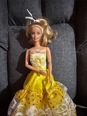 Yellow Ball Gown Doll Dress on Pretty Blonde Barbie Doll